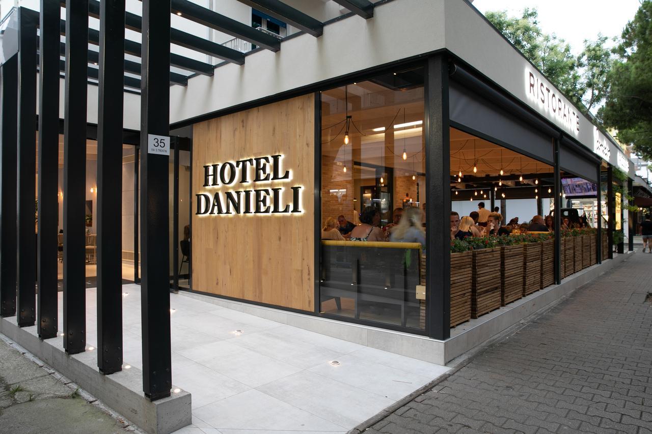 Hotel Danieli Lido di Jesolo Exteriör bild